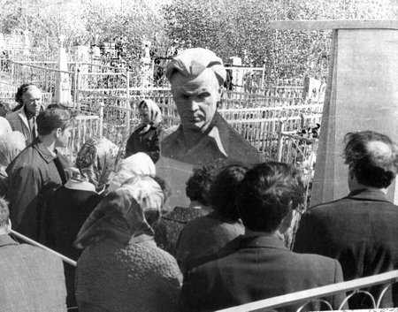Открытие памятника Алексею Захаровичу Егорову. 1970
